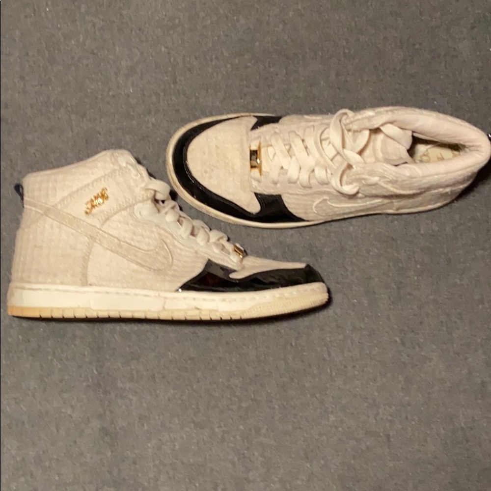 Nike Dunk High Married to the Mob (W)